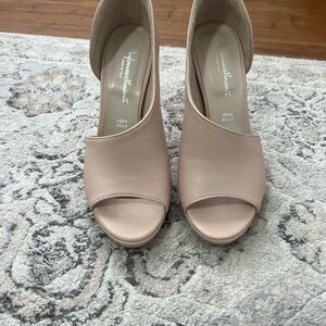 Italian Vera Pelle Nude Peep-Toe Heels